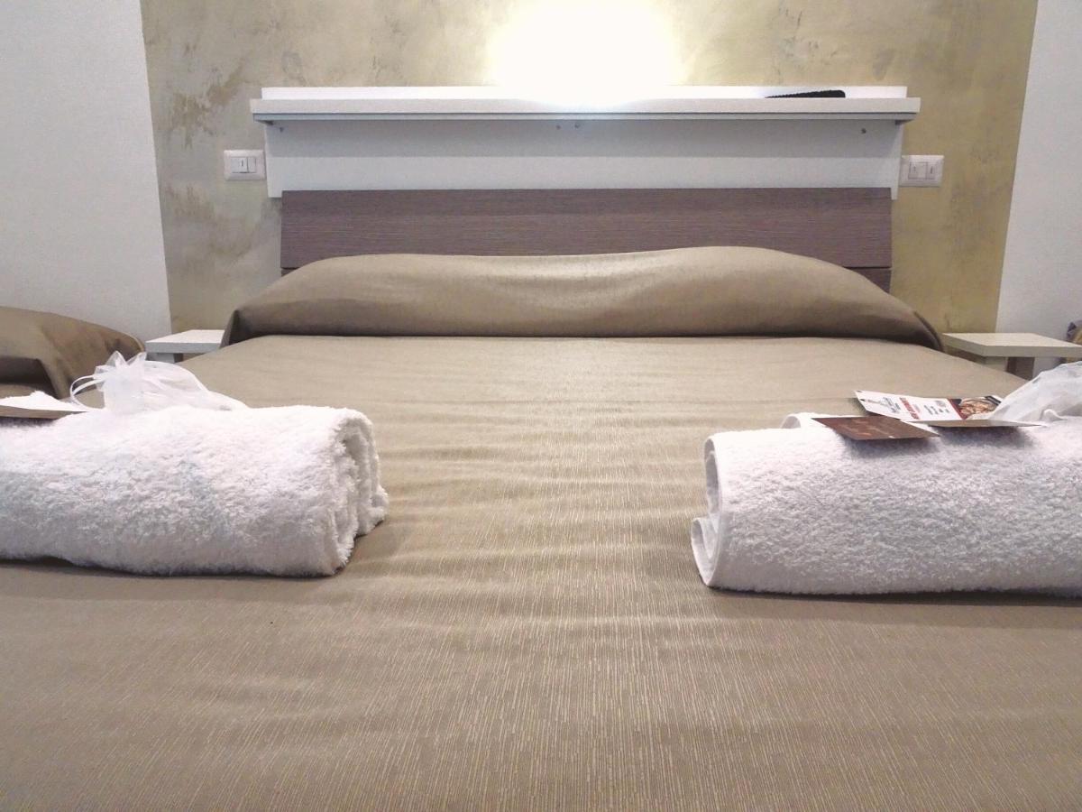 Bed & Breakfast A Capua Adiacente Al Duomo - Il Vicolo Ngoại thất bức ảnh